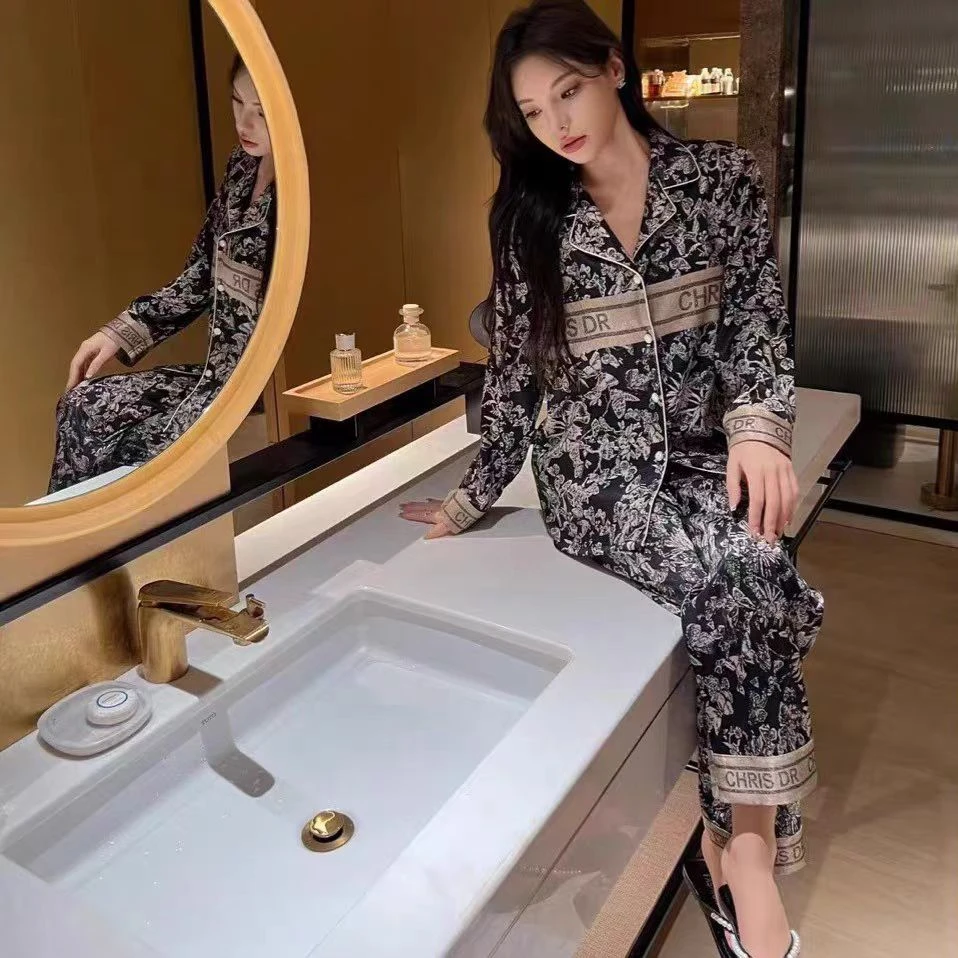 《晶晶粉丝专属》碎花春秋气质长袖网红时尚印花秋季睡衣