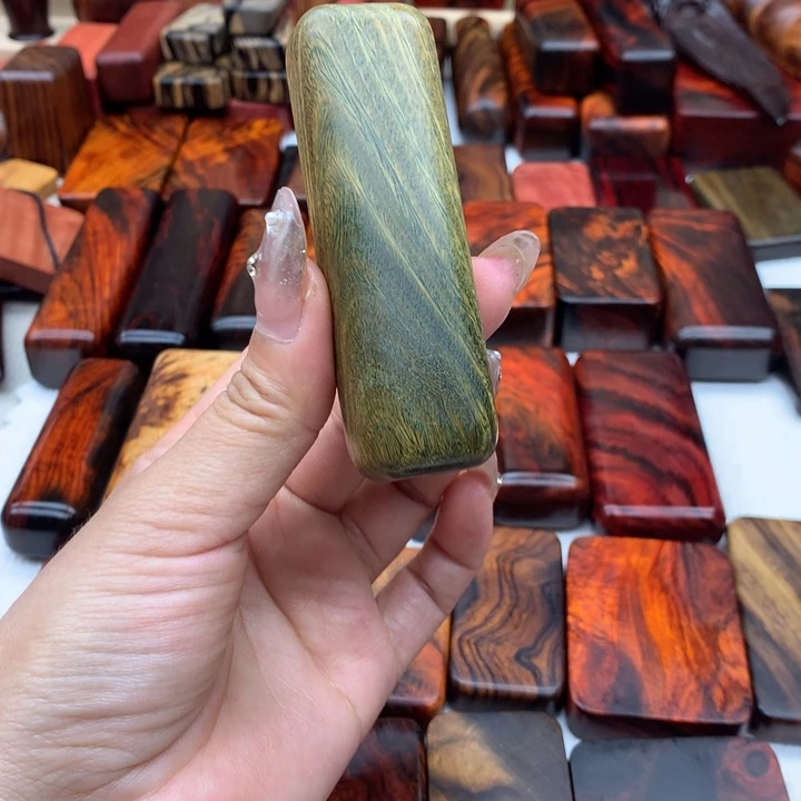 交趾黄檀（大红酸枝）乾*