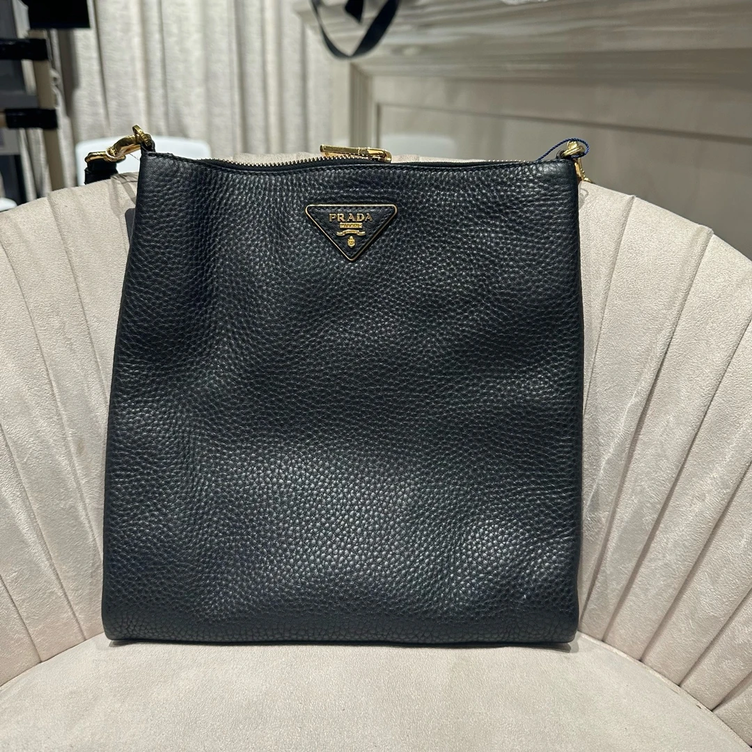 95新 Prada/普拉达 普拉达 1670 9444