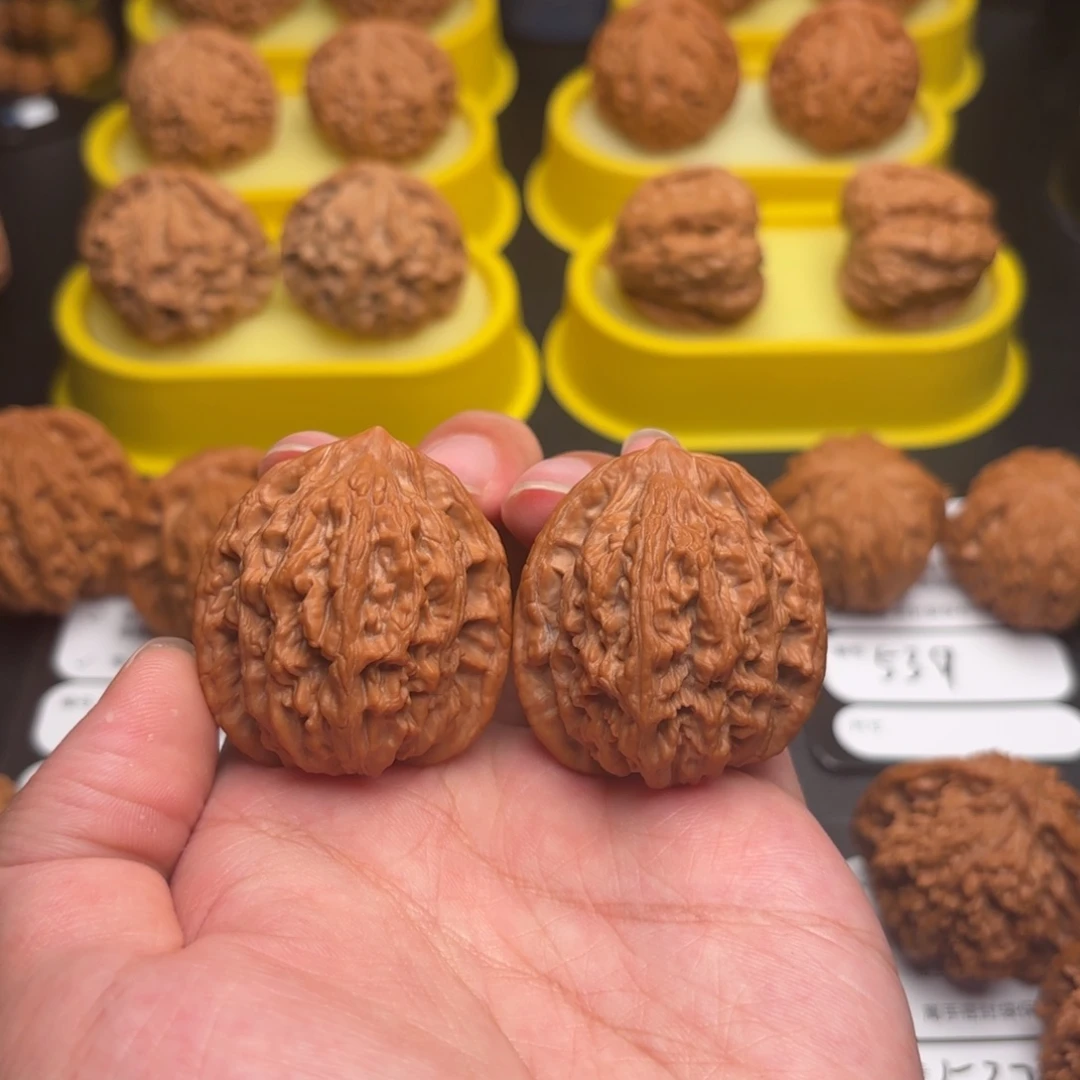 文玩核桃把件39虎头516