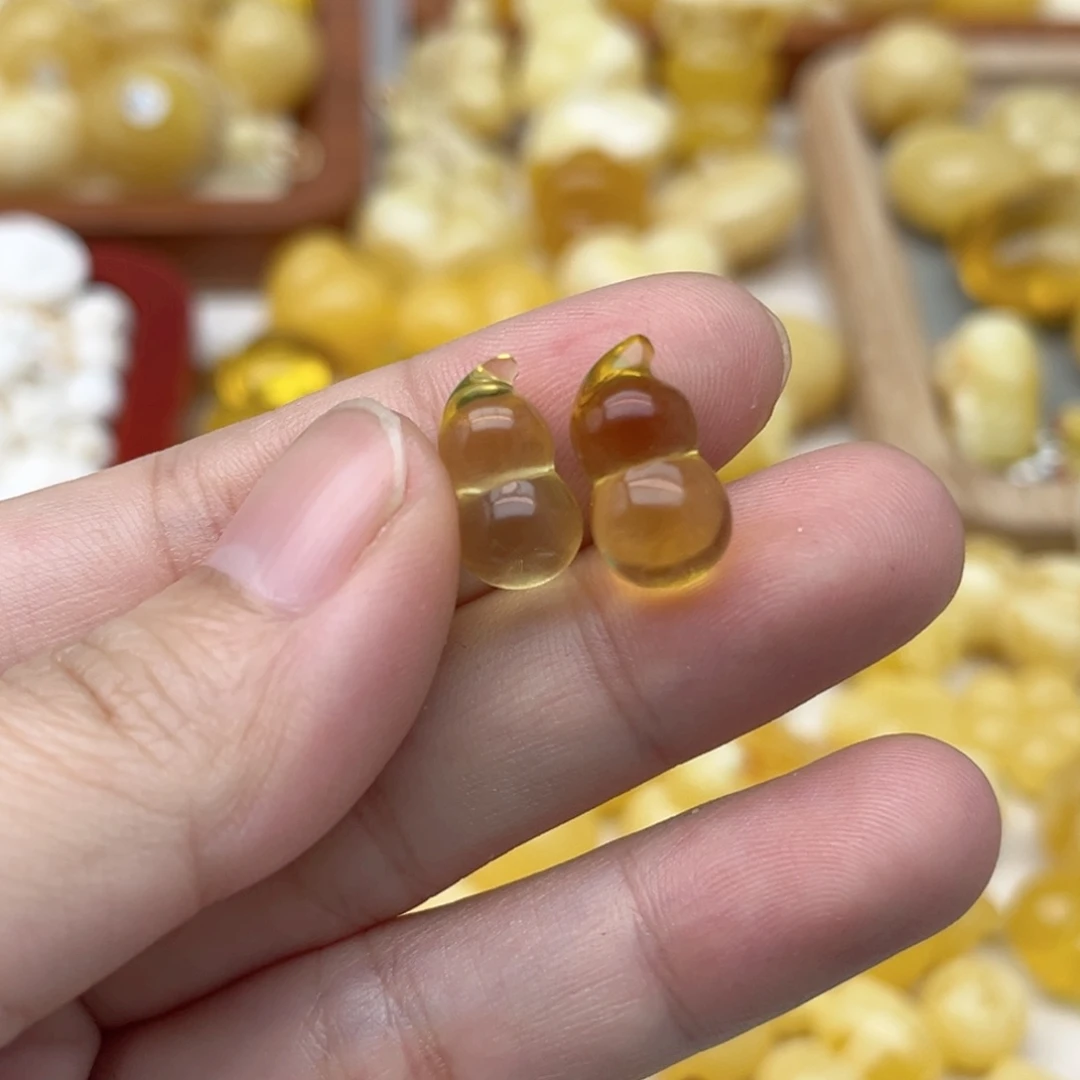 蜜蜡未镶嵌裸石天然