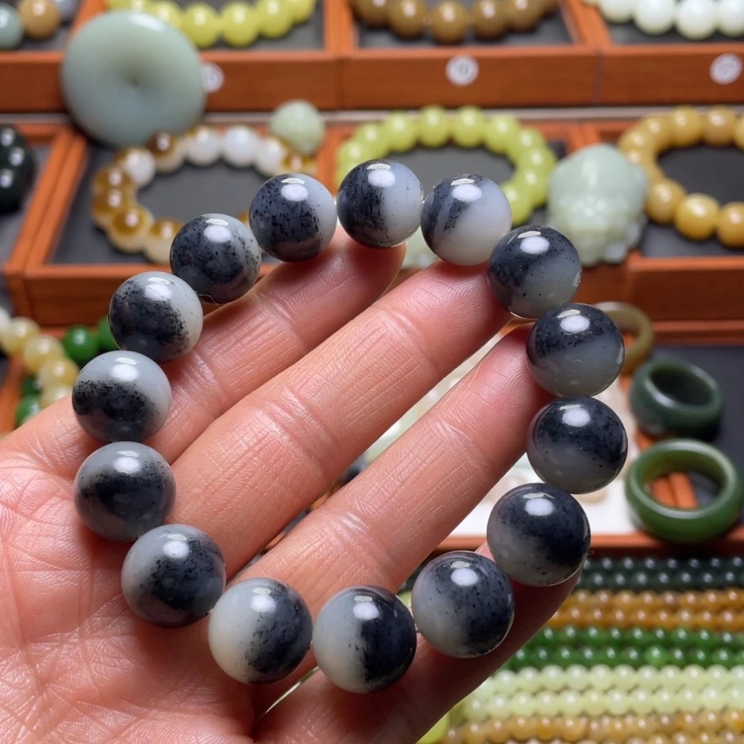 和田玉未镶嵌手串