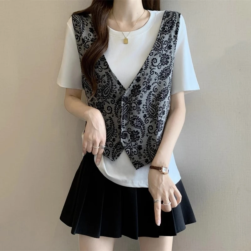 1038夏新款假两件短袖T恤胖mm显瘦设计感刺绣马甲拼接上衣