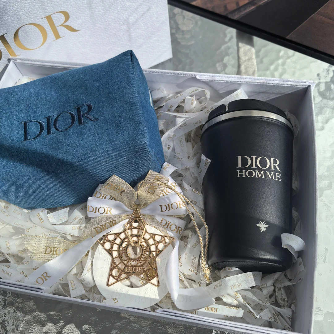 未使用 DIOR/迪奥 小蜜蜂保温杯三件套+蓝色牛仔包+车挂 165742