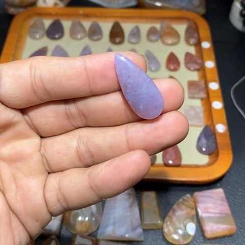 【闪购商品】硅化玉吊坠(不含链)未镶嵌