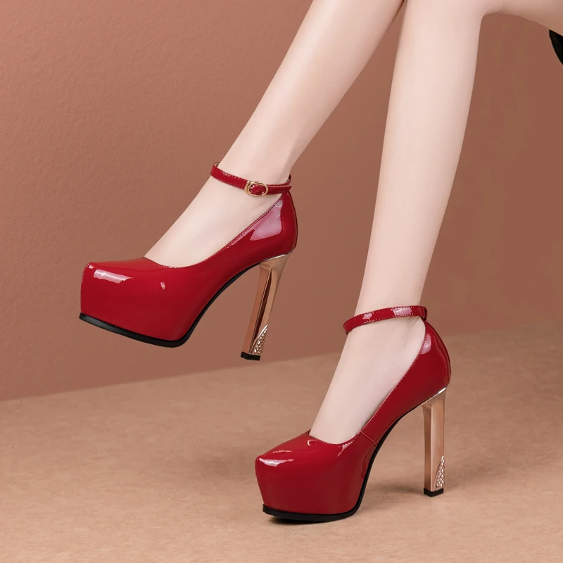 尖头防水法式方根高跟鞋气质漆皮粗跟浅口单鞋红色性感旗袍工作鞋