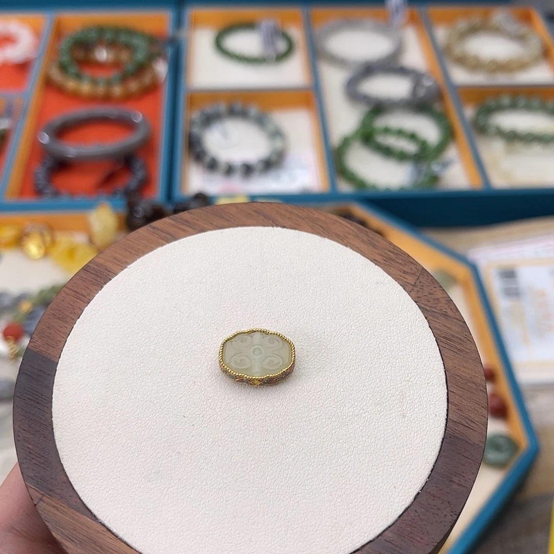 无***果和田玉未镶嵌吊坠(不含链)A48