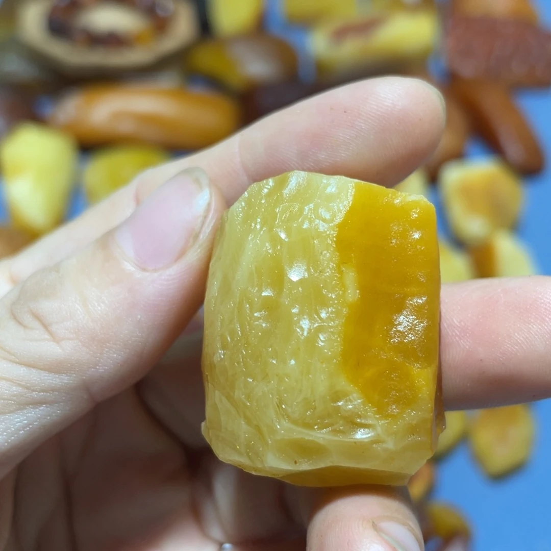 定制蜜蜡未镶嵌随形