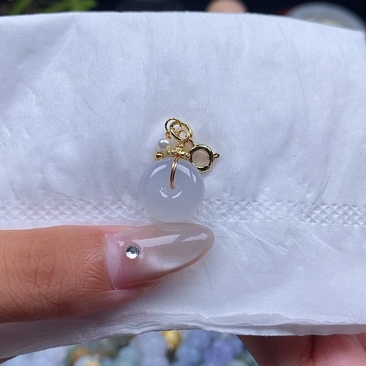 翡翠挂件未镶嵌吊坠