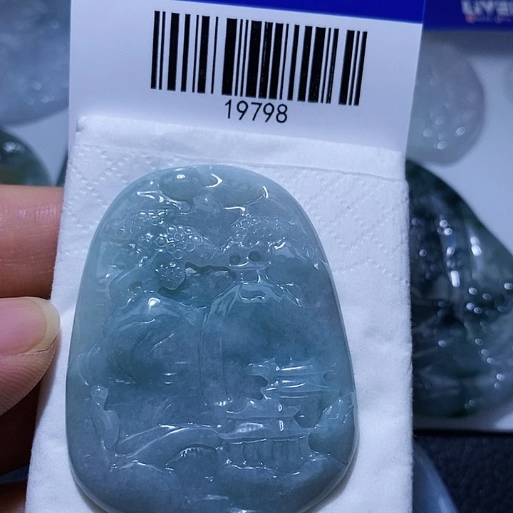 颈饰未镶嵌翡翠天光墟翡翠市场现金代购