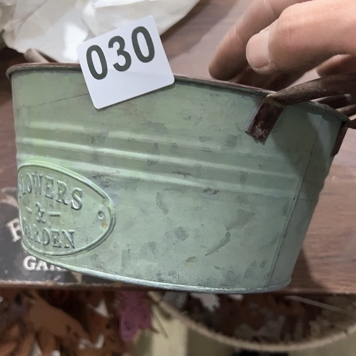 红陶白****?君知家居百货030