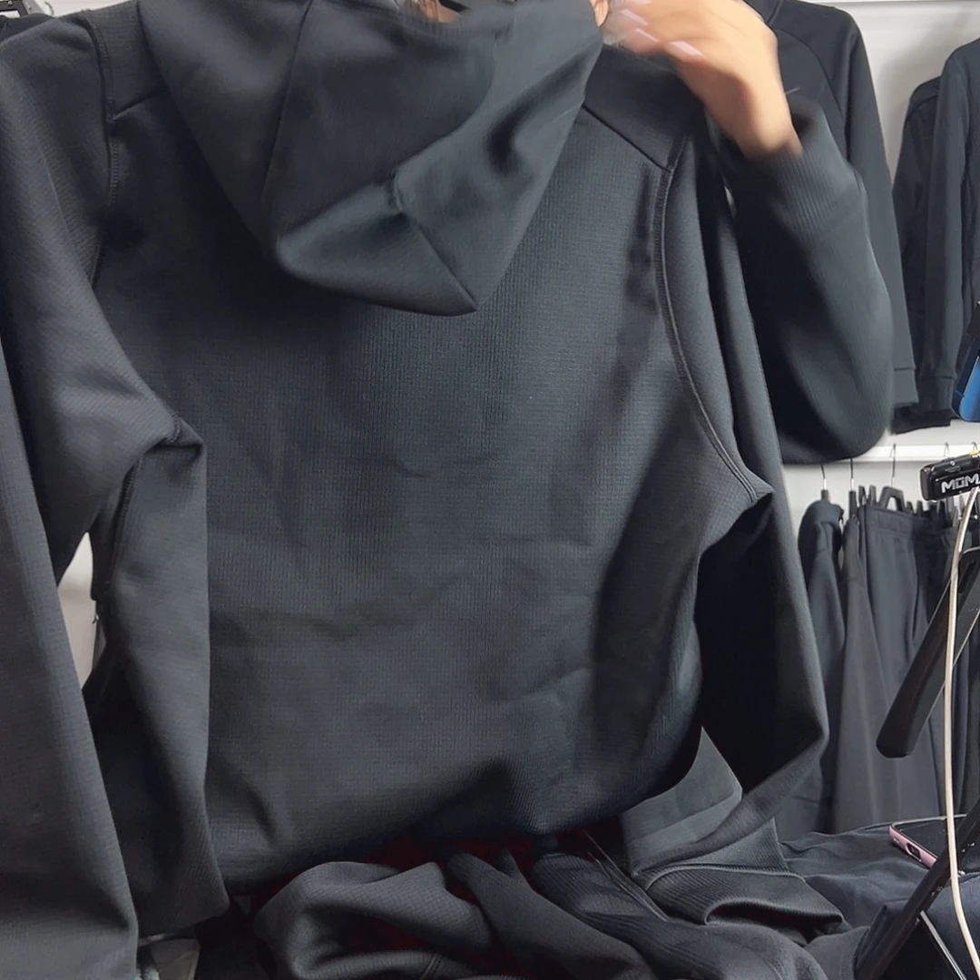 2125黑色外套带帽2XL码170-190斤不退换