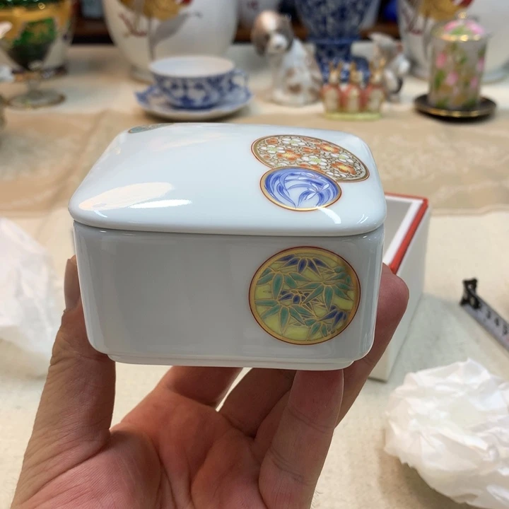 紫砂金瓷阁精品瓷器店