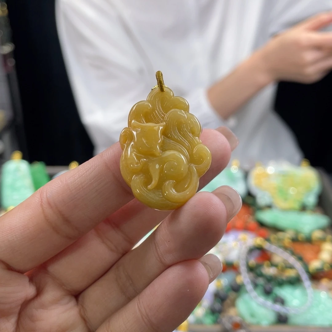 翡翠颈饰未镶嵌代编织