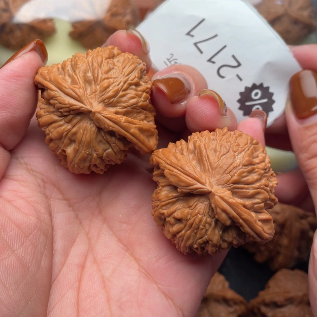 文玩核桃把件43全品白狮子