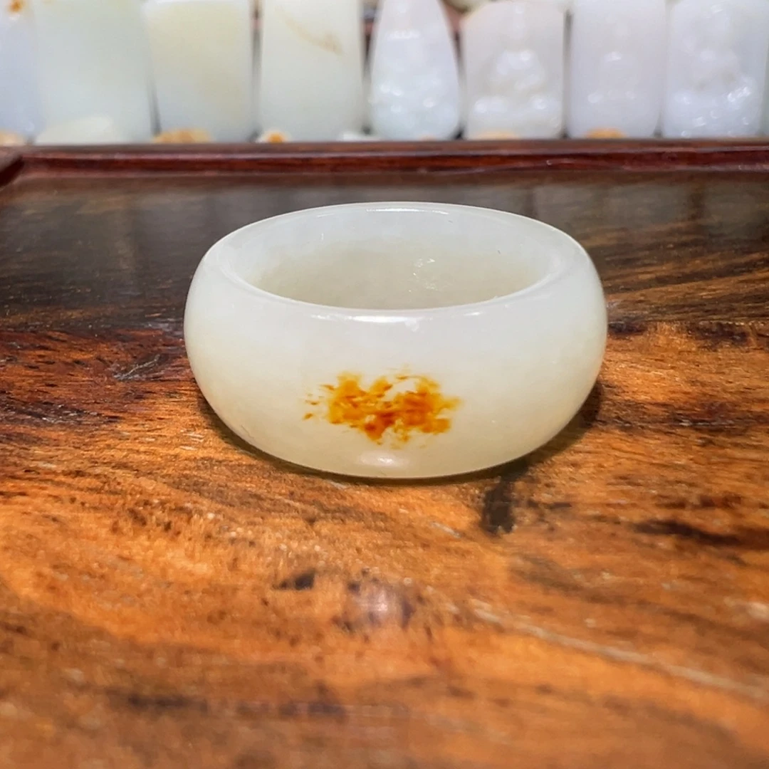 和田玉未镶嵌戒指