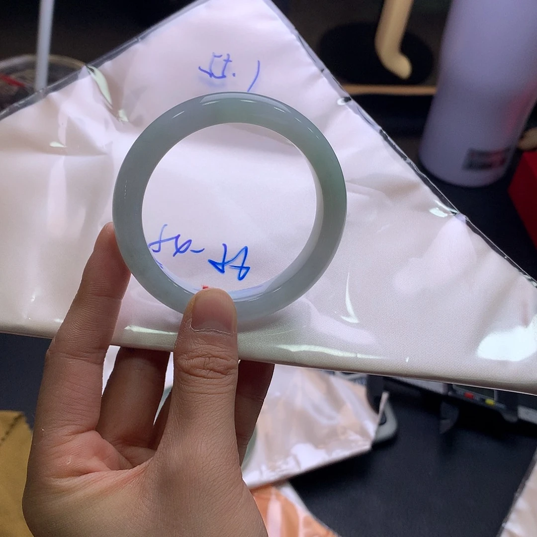 翡翠未镶嵌手镯翡翠