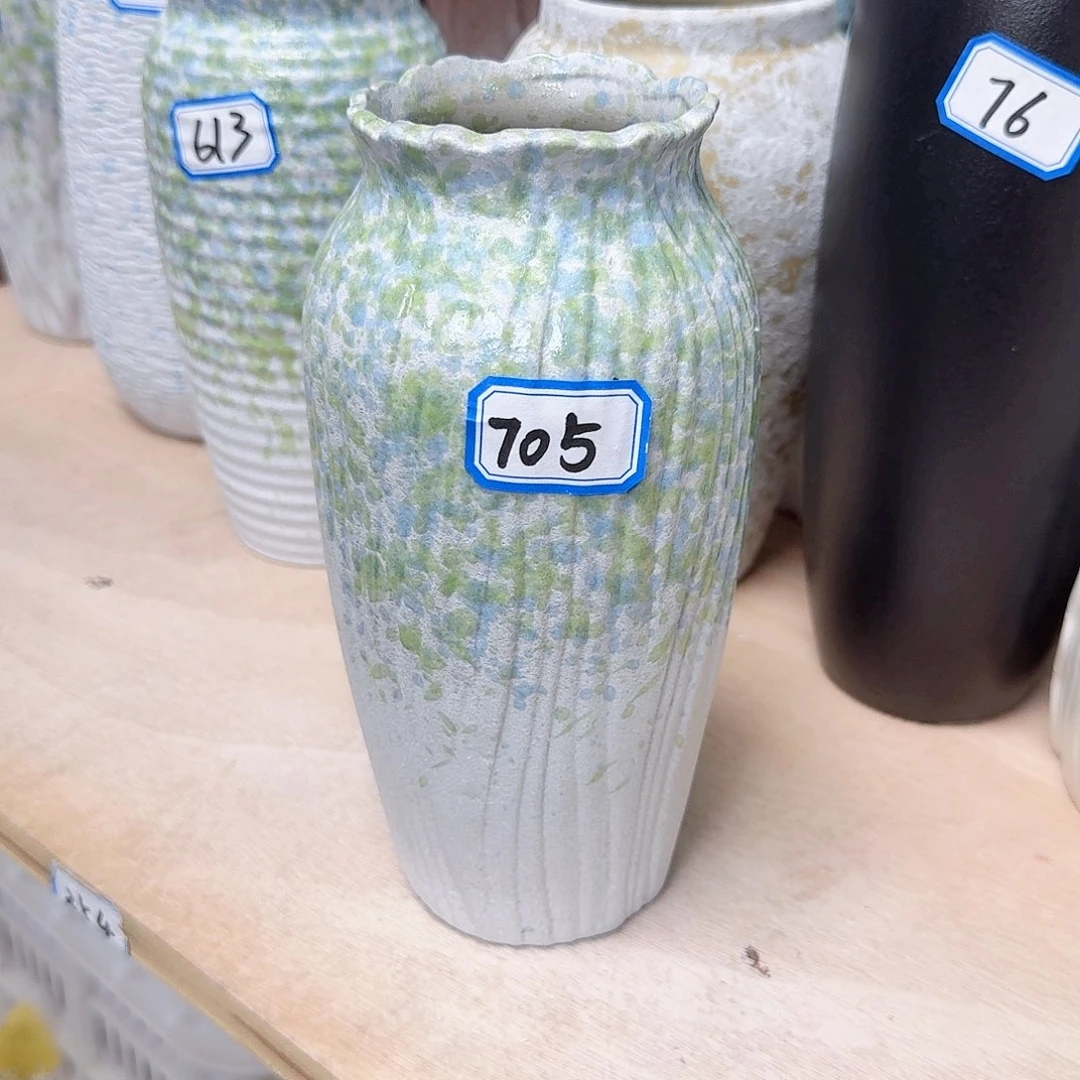 705号陶瓷高21厘米一个