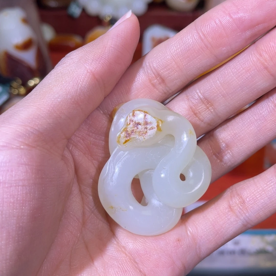 啤***河和田玉未镶嵌挂件