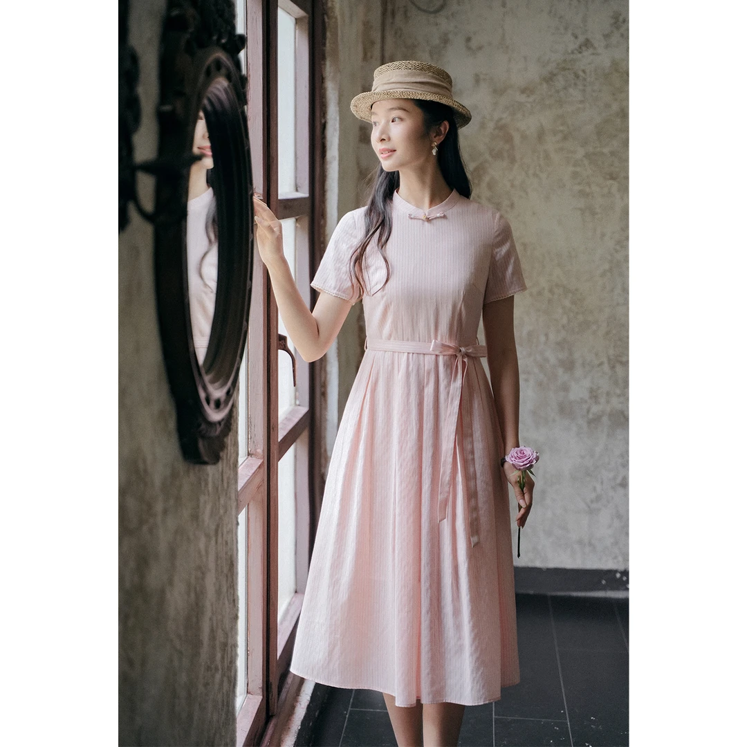红念文艺粉色新中式连衣裙长裙女中长款2025夏装新款女装修身裙子