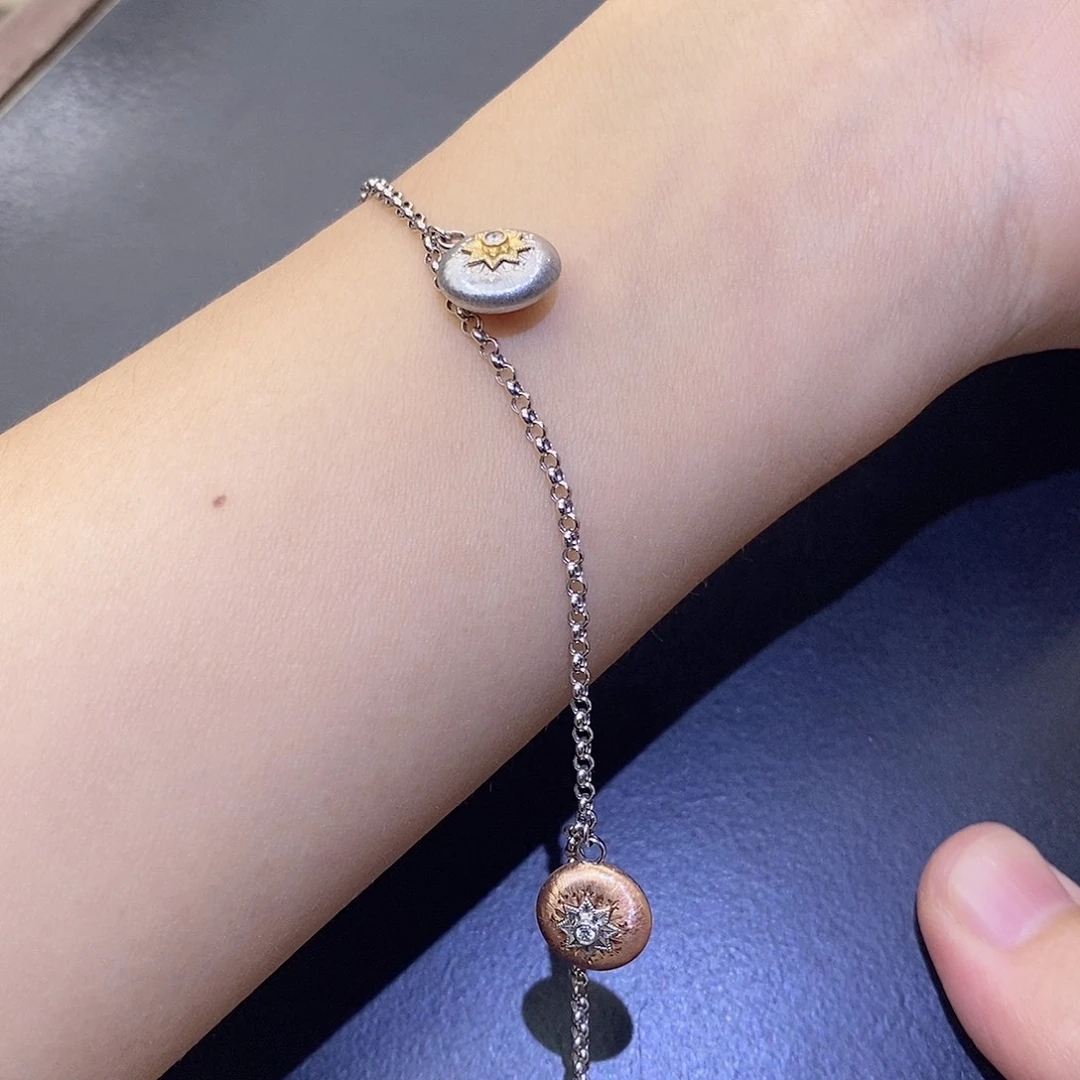 18K金镶嵌手链钻石拉丝豆豆三色金