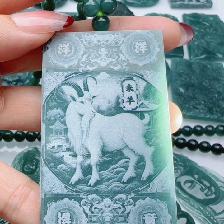 翡翠未镶嵌颈饰多样性发货天然A货翡翠