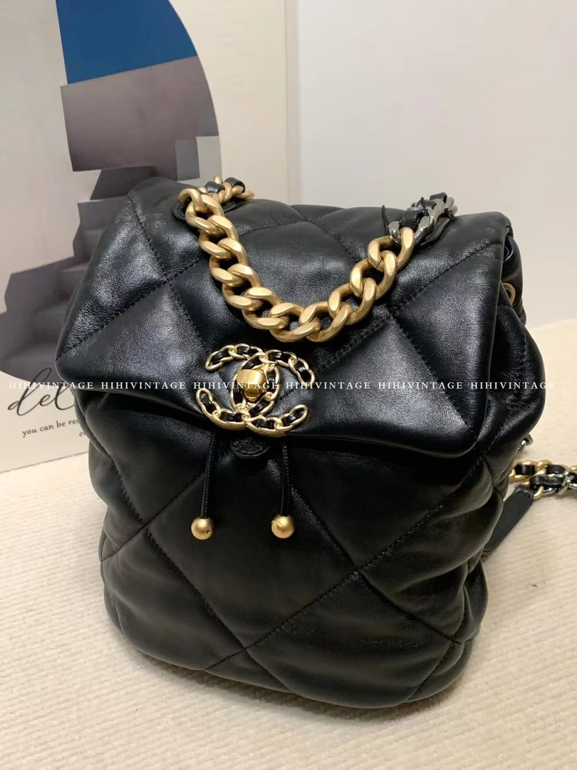 99新 Chanel/香奈儿 黑金19bag 双肩包/8000662