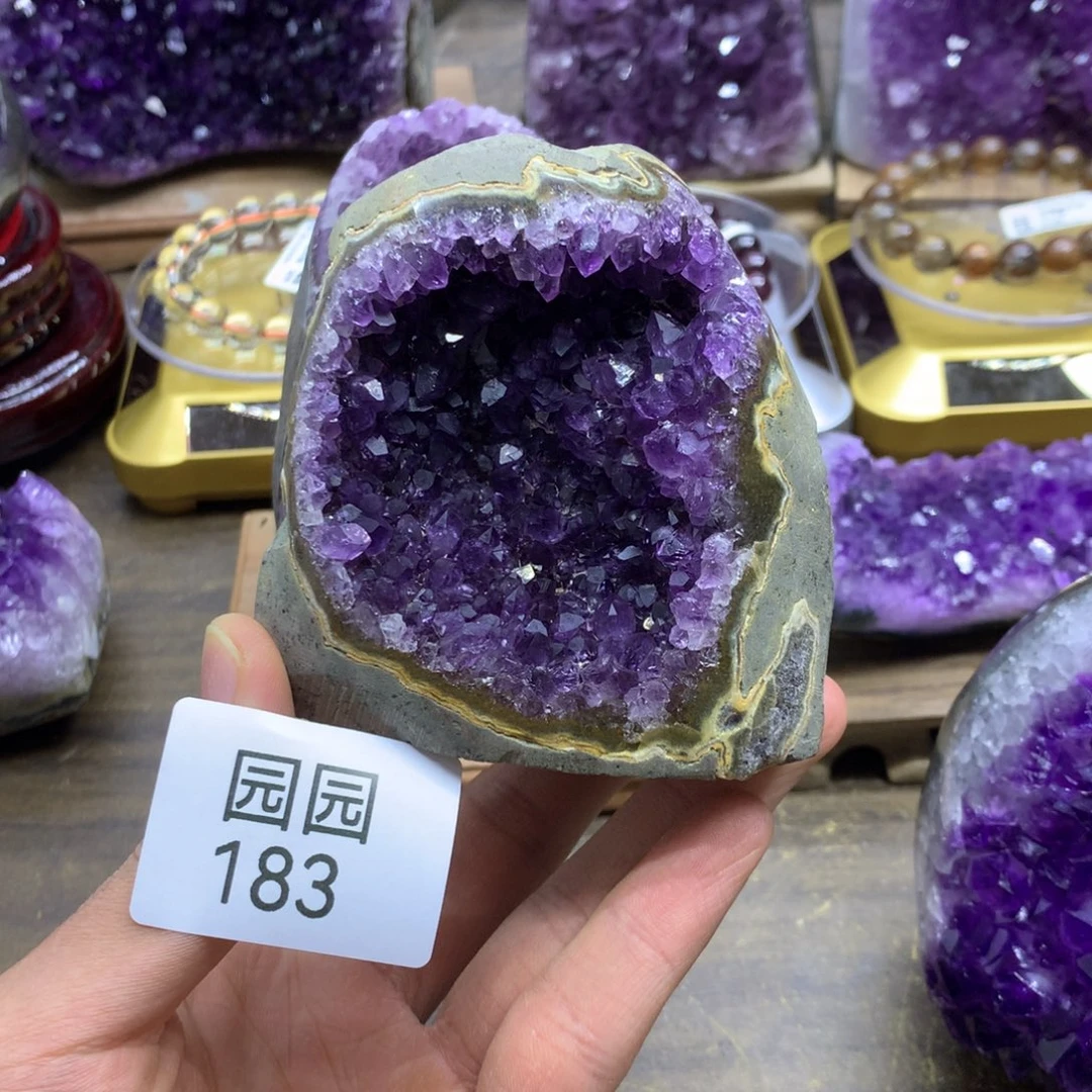 紫晶大型摆件（非配饰）未镶嵌