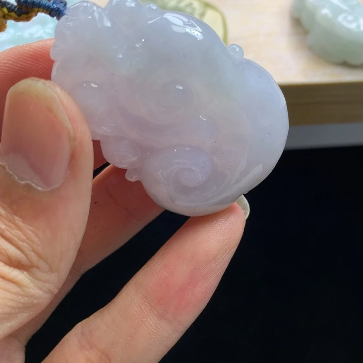 翡翠未镶嵌颈饰吊坠