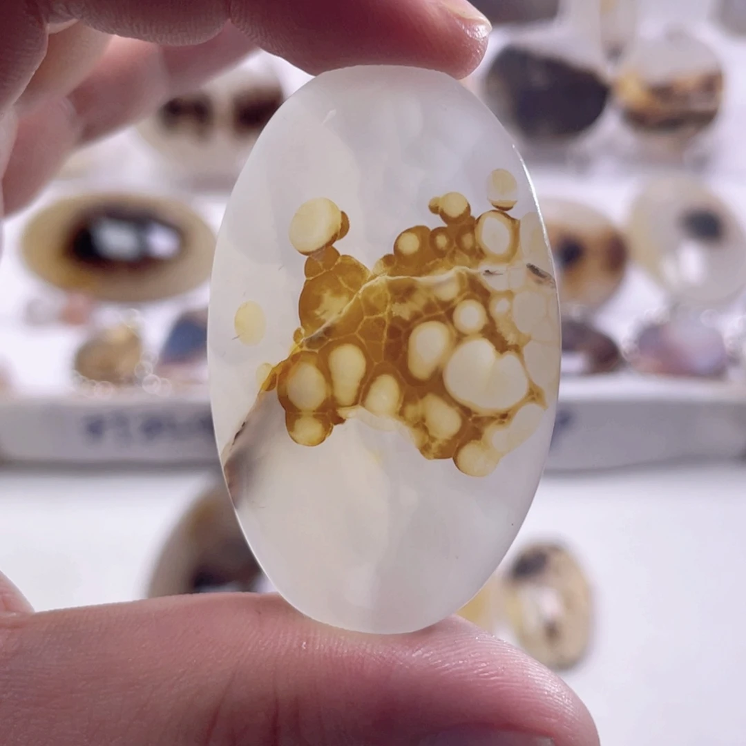 玛瑙/玉髓颈饰合金