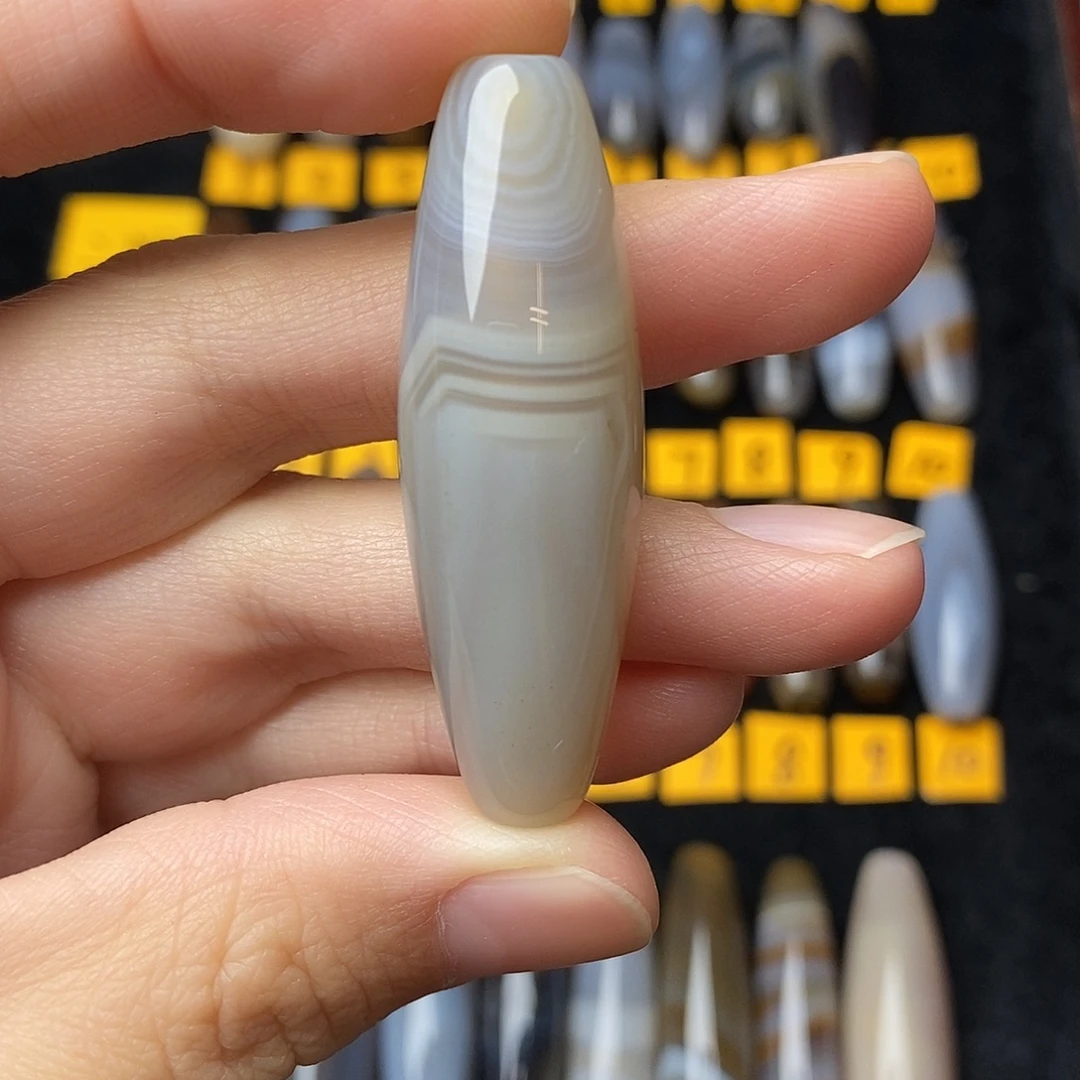 @***％玛瑙/玉髓未镶嵌颈饰
