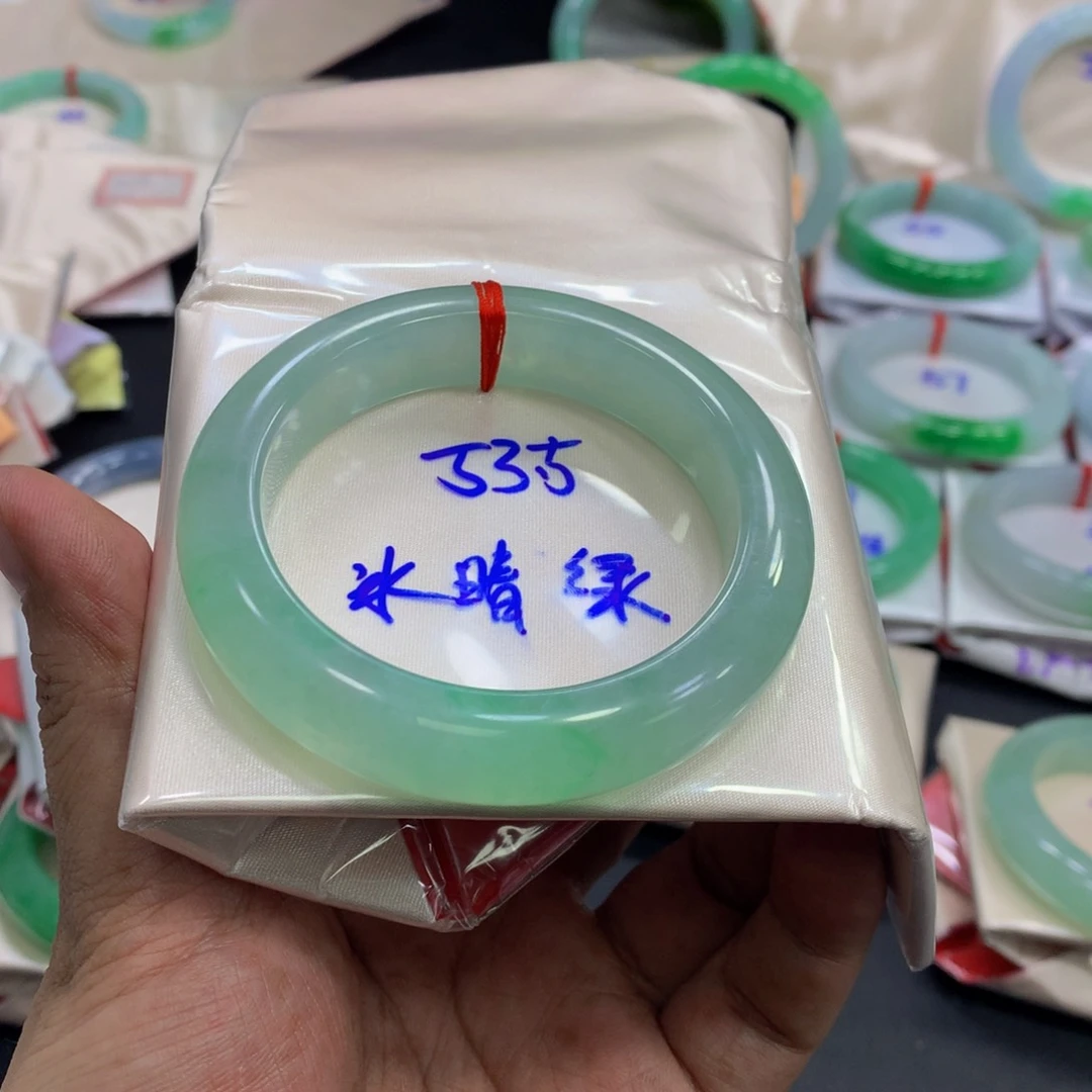*****翡翠手镯（开口镯）未镶嵌翡翠