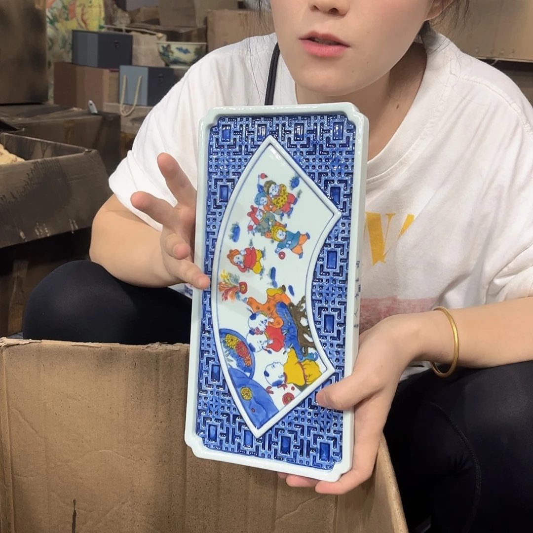 摆件////景德镇陶瓷器。绿