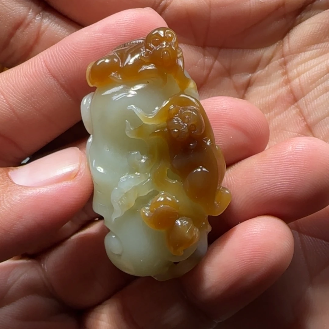 和田玉未镶嵌挂件