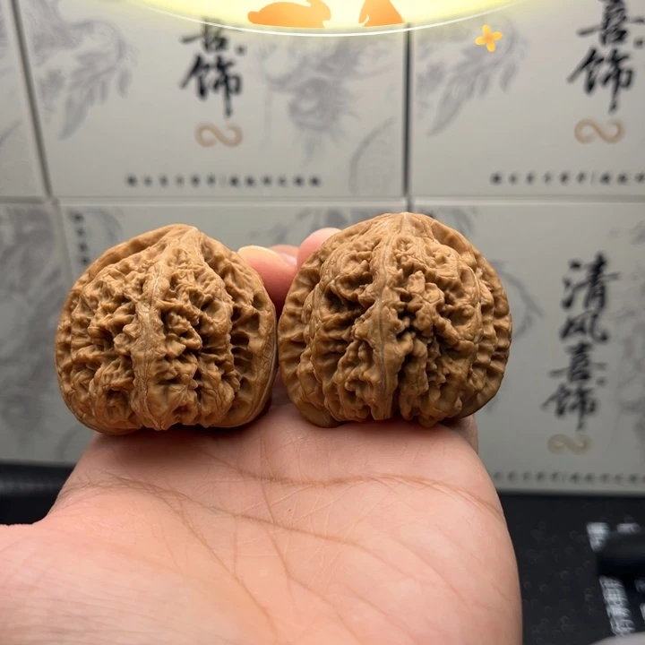 吊坠文玩核桃110号大粗筋