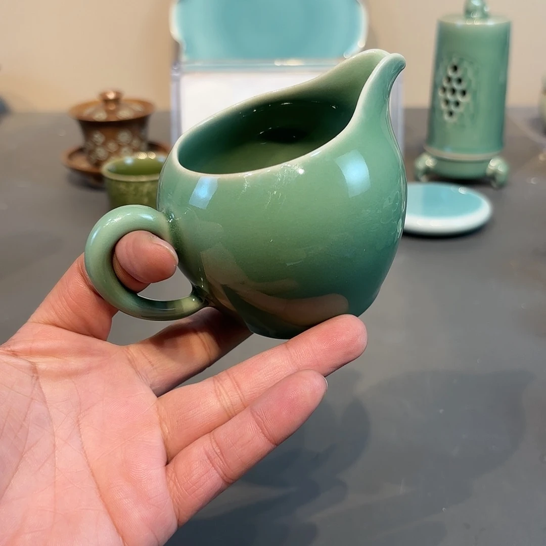 瓷片龙泉青瓷福利青瓷