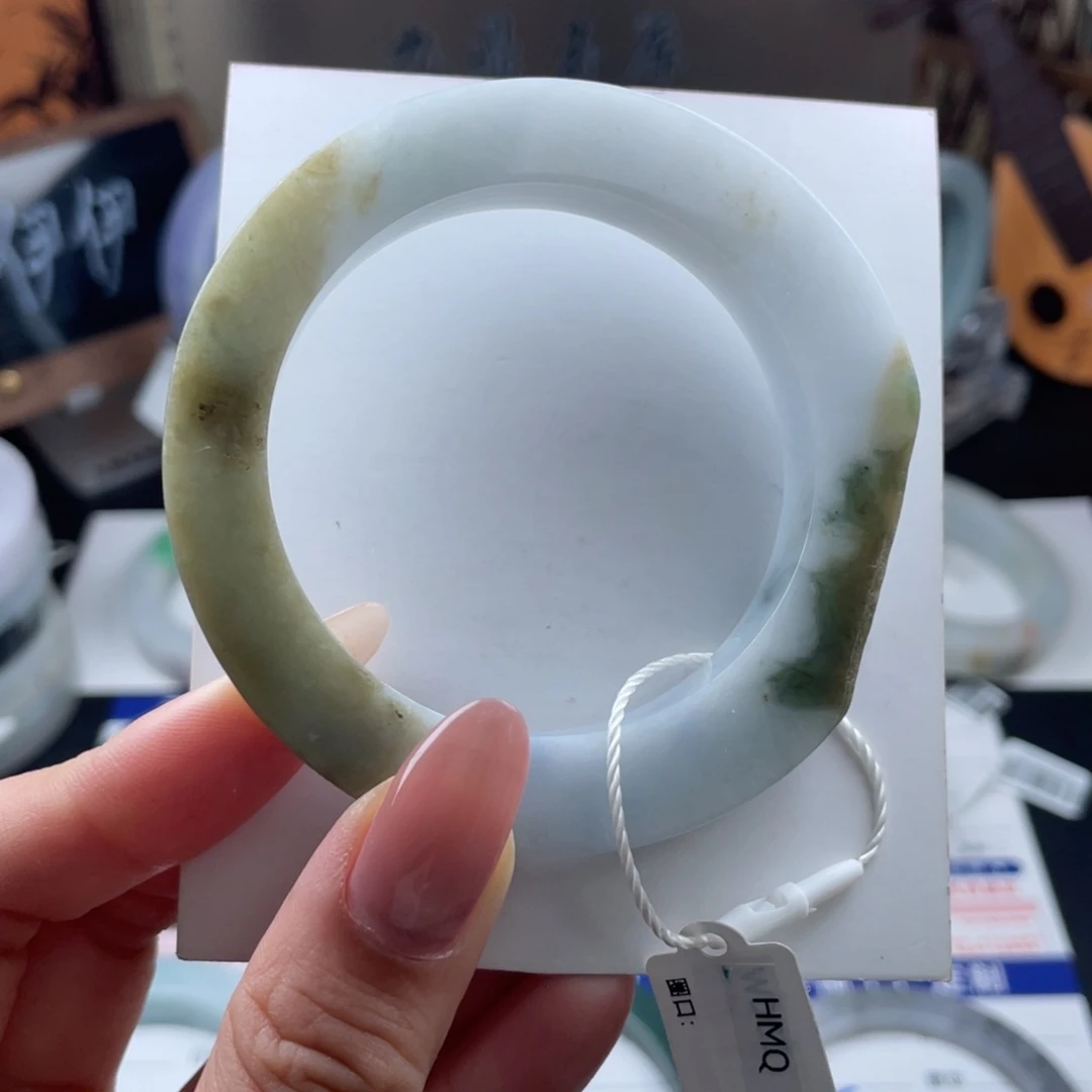 定制翡翠未镶嵌翡翠手镯基地质检发货