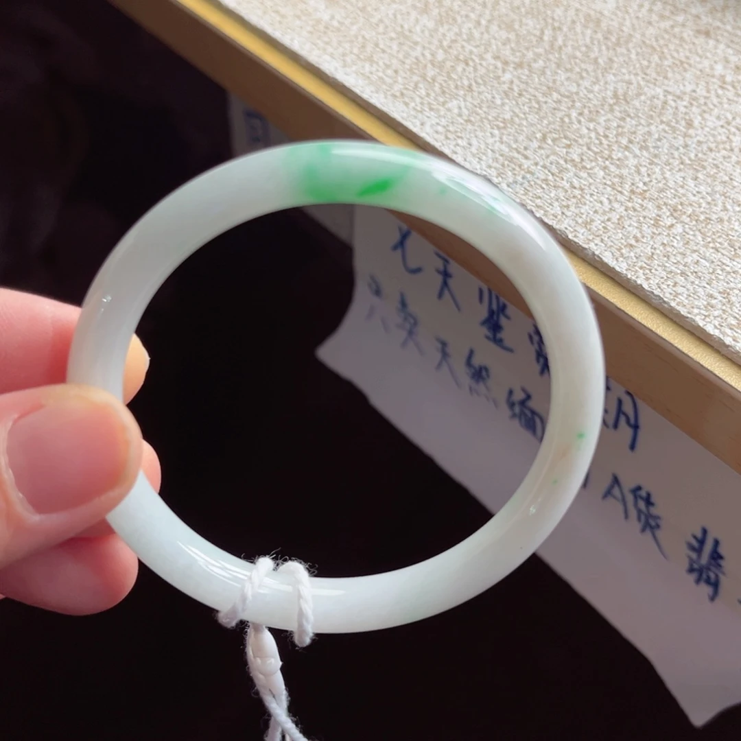 翡翠未镶嵌手镯手镯