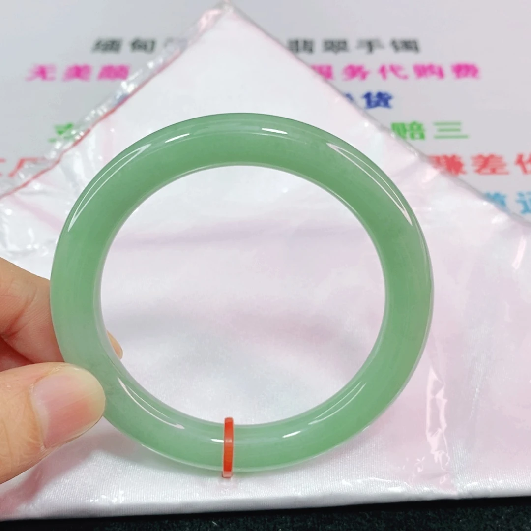 未镶嵌手镯翡翠55.6圈口圆条