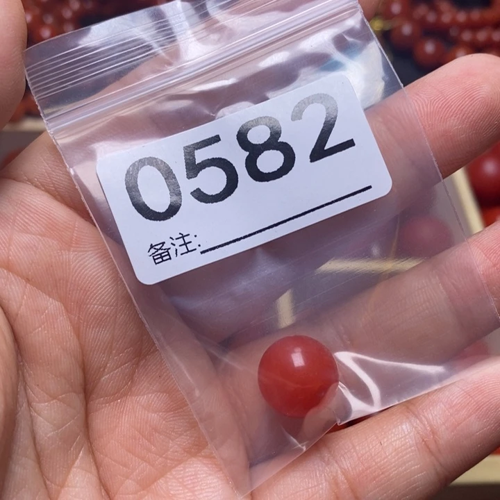 南红玛瑙手链合金飞*?