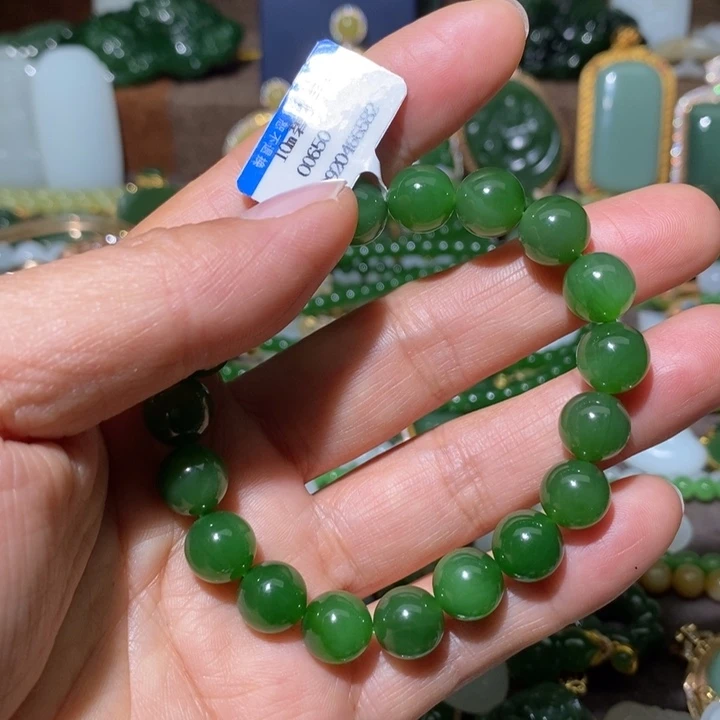 早***安和田玉（碧玉）未镶嵌颈饰