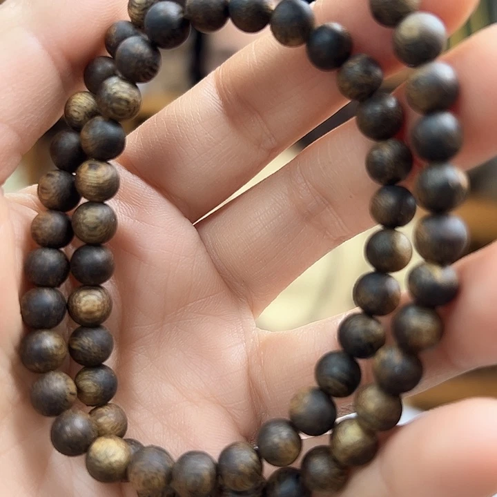沉香木手串卡0.6两圈手串
