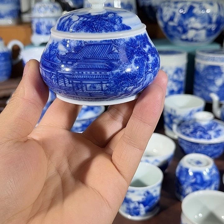 杯子手工手绘的陶瓷，
