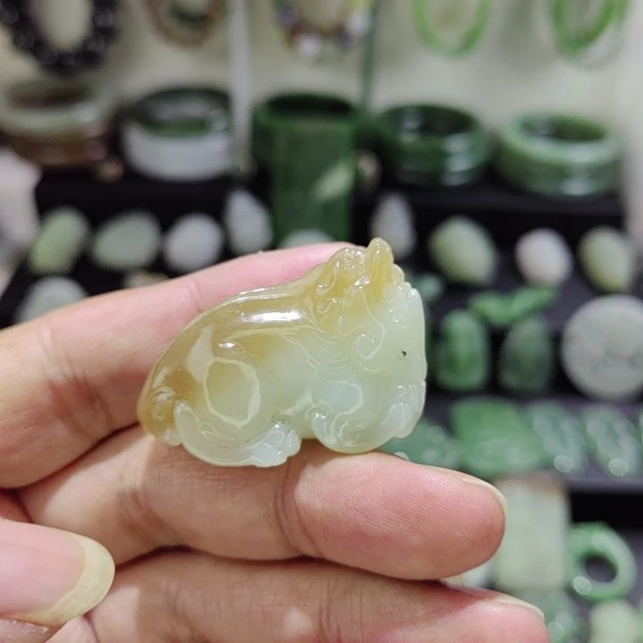 和田玉未镶嵌吊坠(不含链)