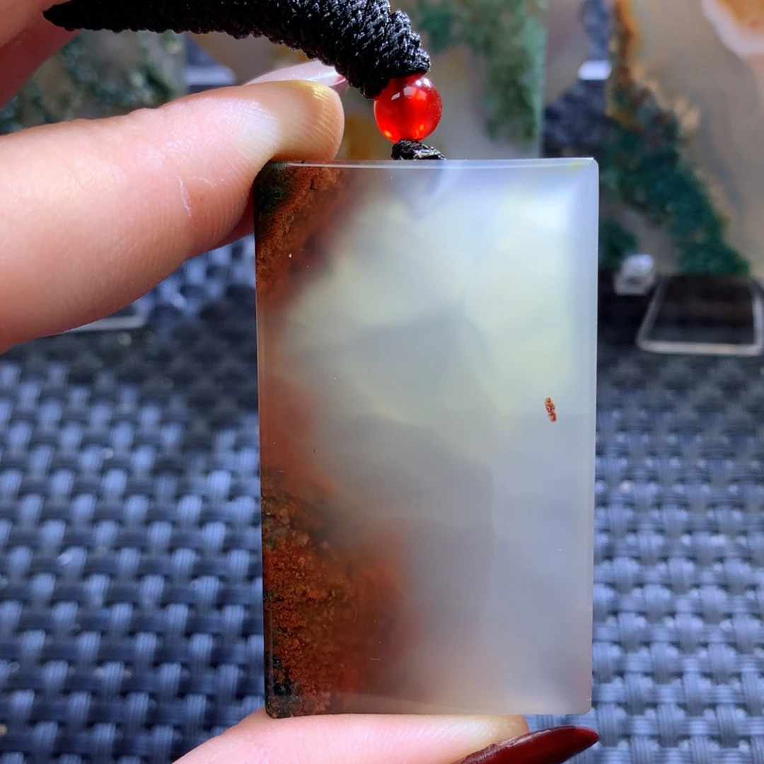 未镶嵌颈饰玛瑙/玉髓唯*