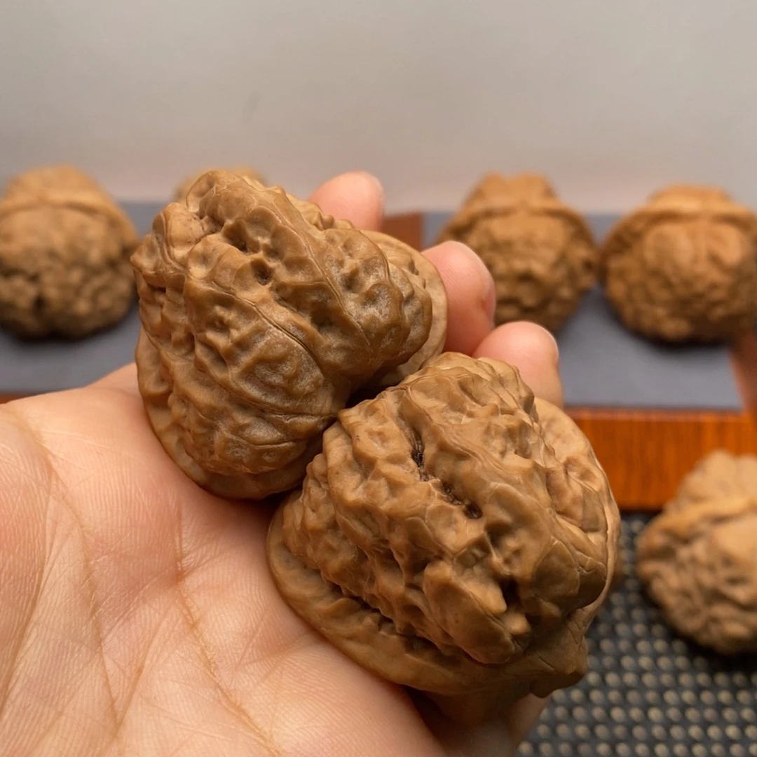 文玩核桃把件全品边39左右