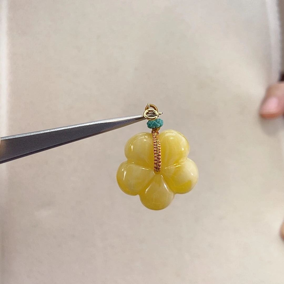 蜜蜡颈饰18K金镶嵌