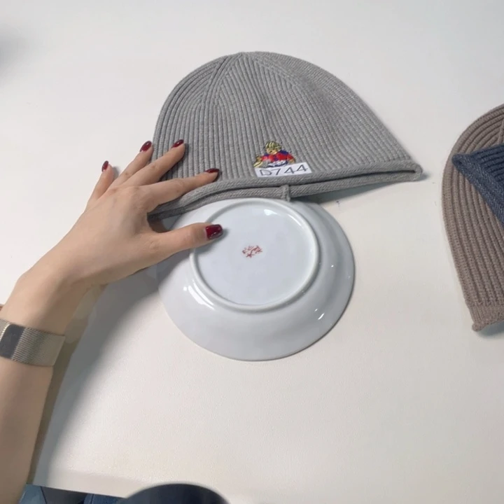 瓷片58。。。。。。。。。。。。。。