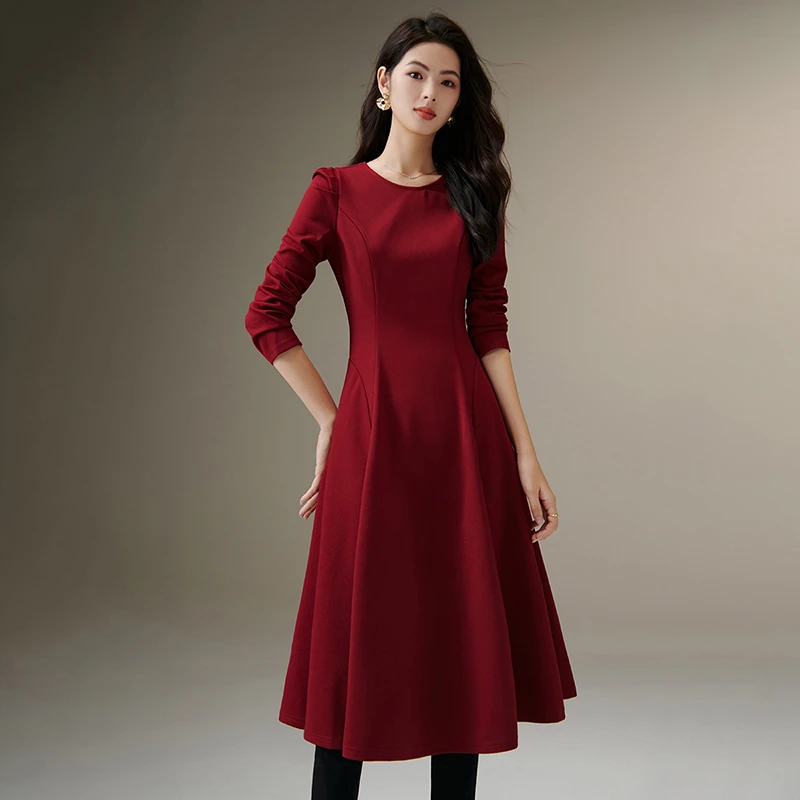 晚白【新品】2025冬圆领亮丝裙子收腰百搭长袖连衣裙25102703