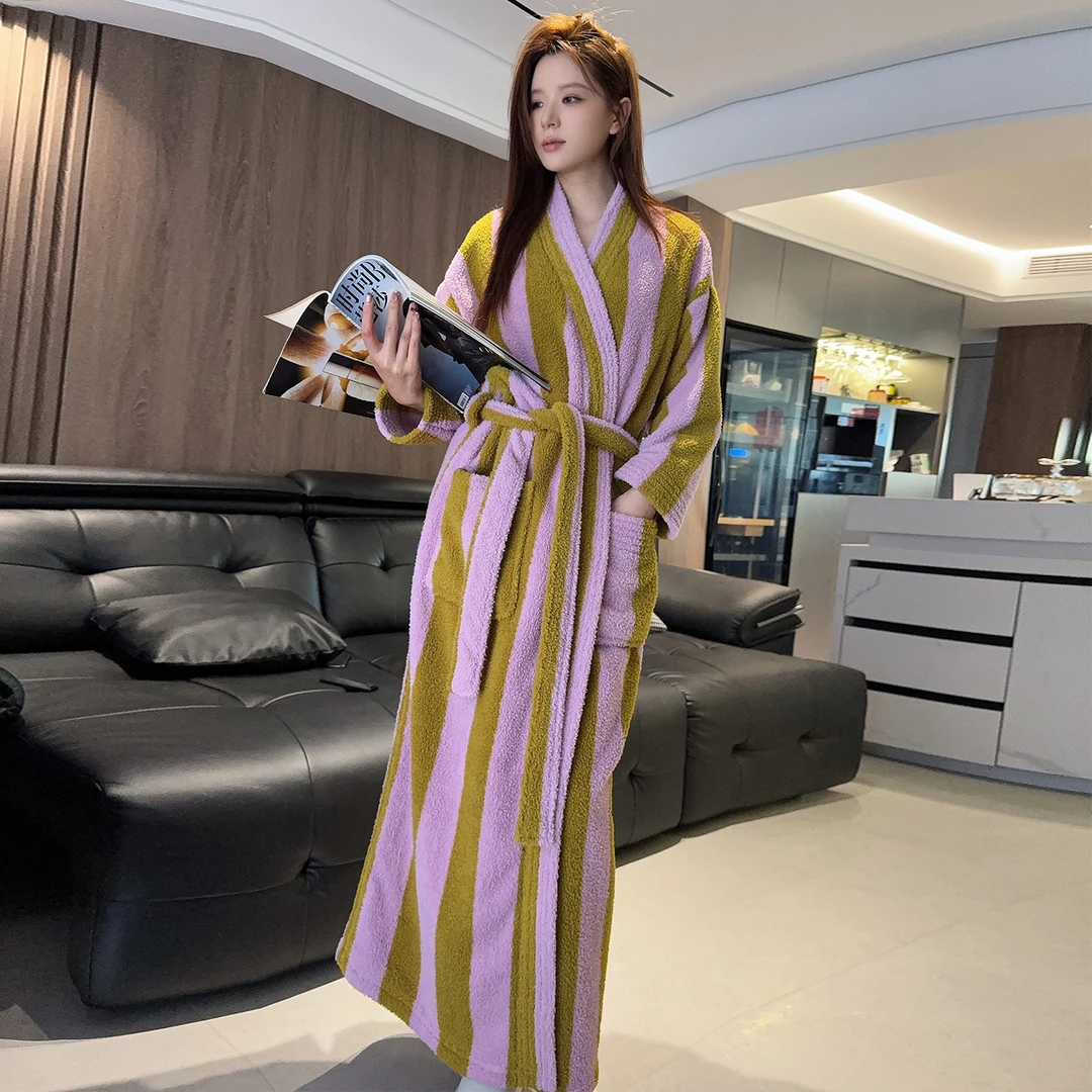 2025新款睡袍女秋冬季加厚长款珊瑚绒可穿式睡衣保暖晨袍家居服冬